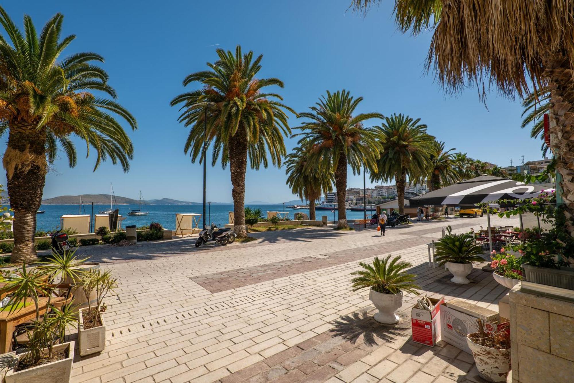 Meraki Hotel Sarandë Exterior foto