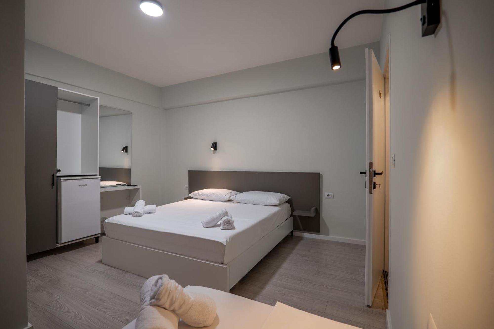 Meraki Hotel Sarandë Exterior foto