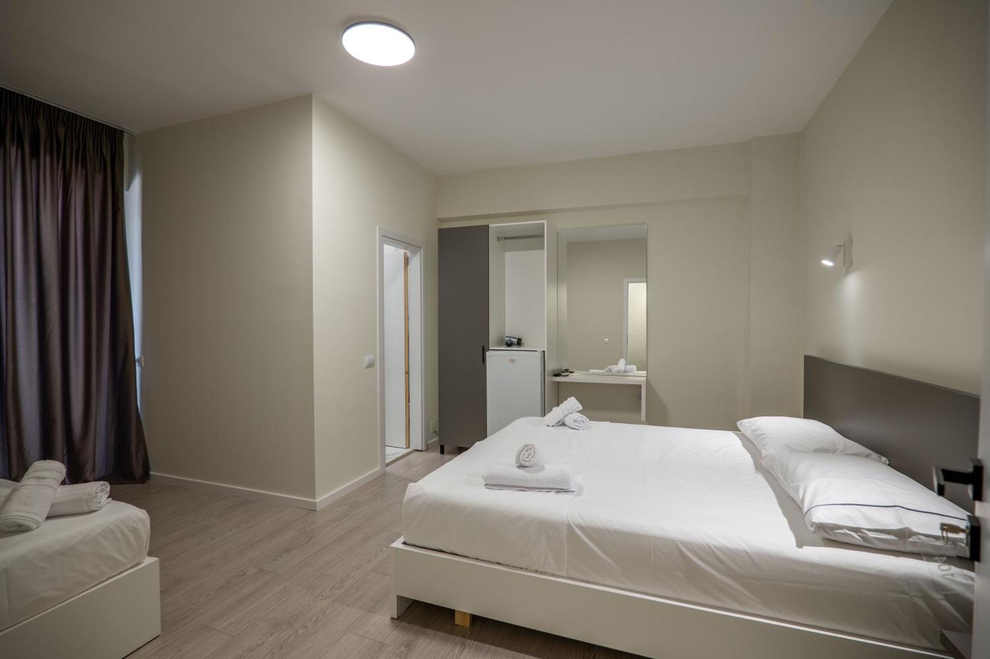 Meraki Hotel Sarandë Exterior foto