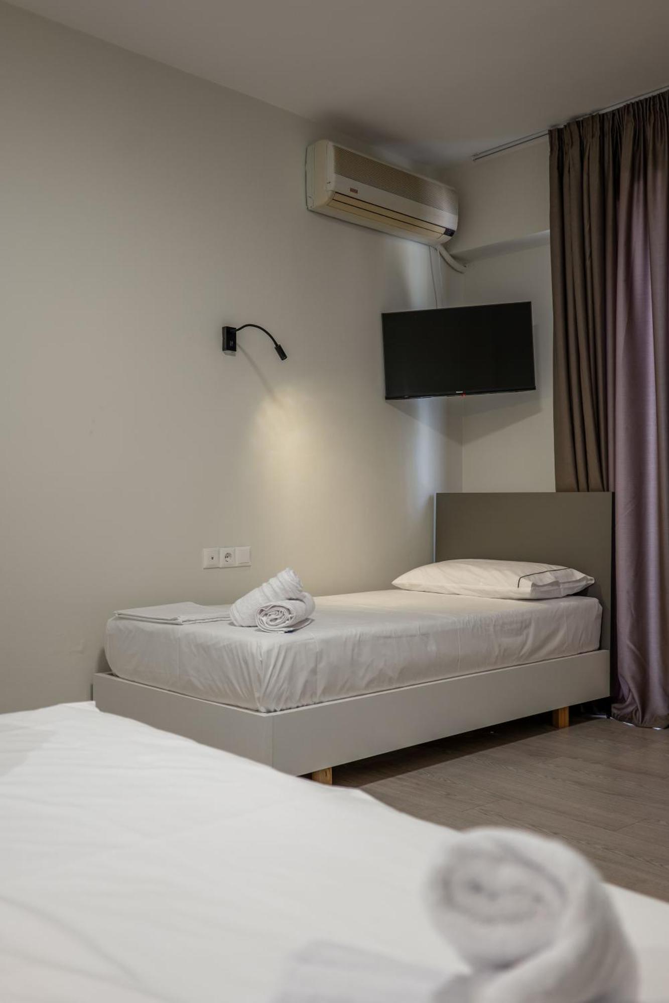 Meraki Hotel Sarandë Exterior foto
