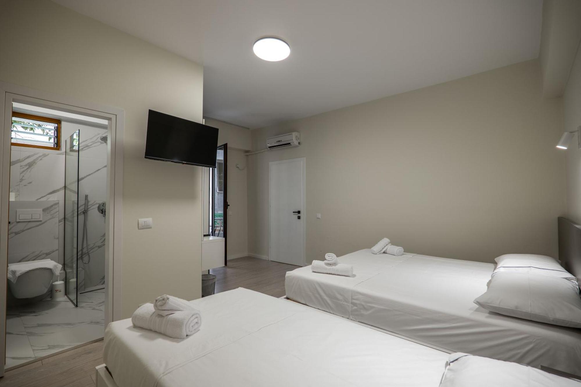 Meraki Hotel Sarandë Exterior foto